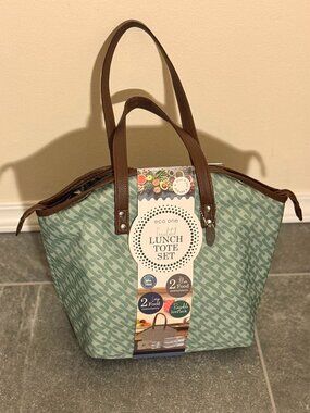 Eco One Insulated Lunch Bag Tote Light Green and White pattern with Brown Handle